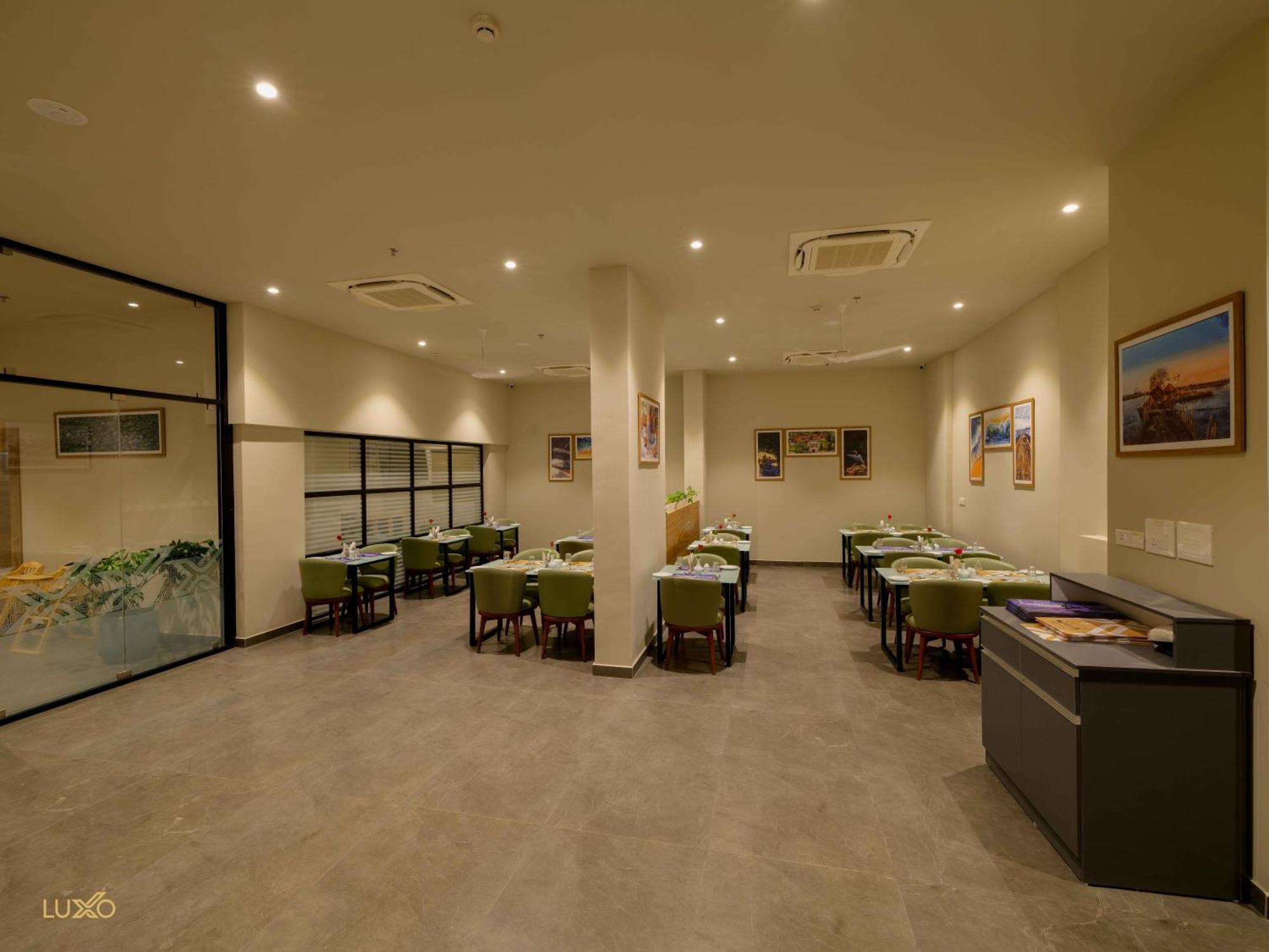 Luxo Kochi Hotell Exteriör bild