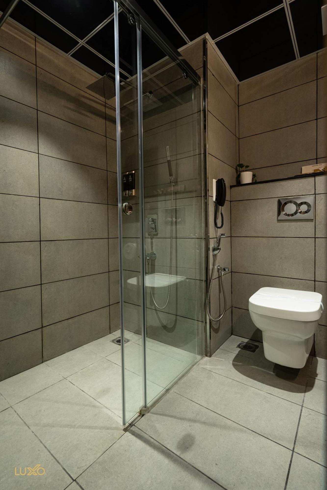 Luxo Kochi Hotell Exteriör bild