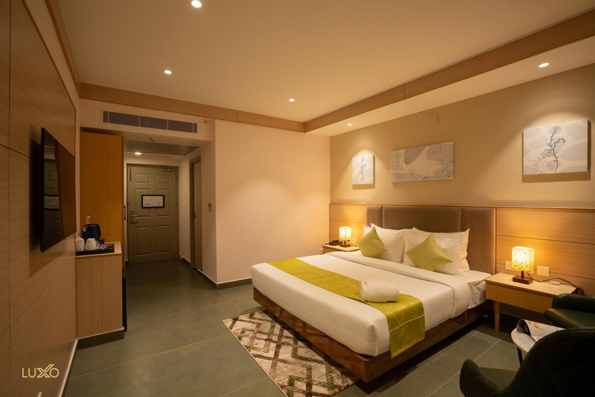 Luxo Kochi Hotell Exteriör bild