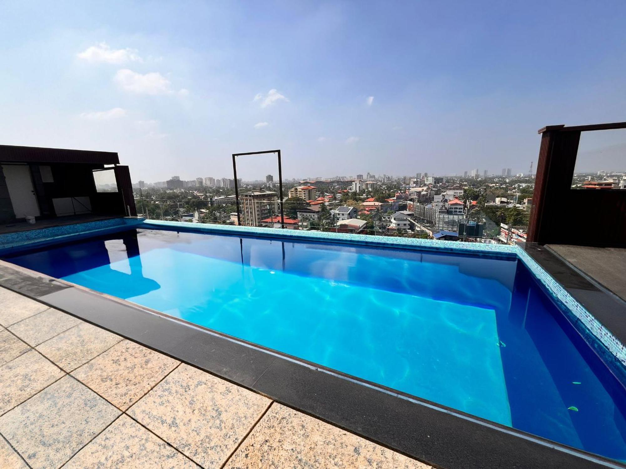 Luxo Kochi Hotell Exteriör bild